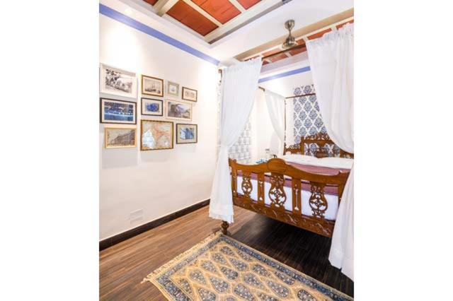 The Corner Courtyard Hotel Calcutta Buitenkant foto