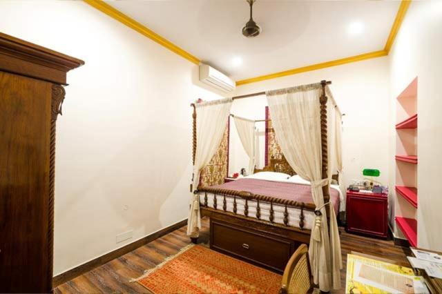 The Corner Courtyard Hotel Calcutta Buitenkant foto