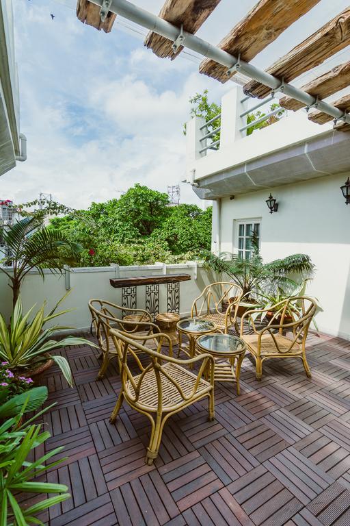 The Corner Courtyard Hotel Calcutta Buitenkant foto