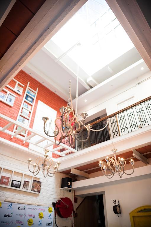 The Corner Courtyard Hotel Calcutta Buitenkant foto